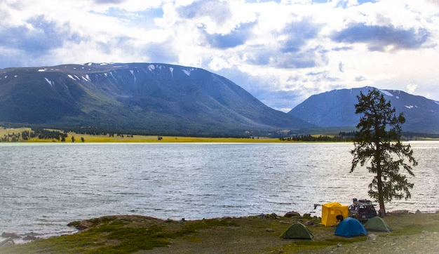 Camping near the lake